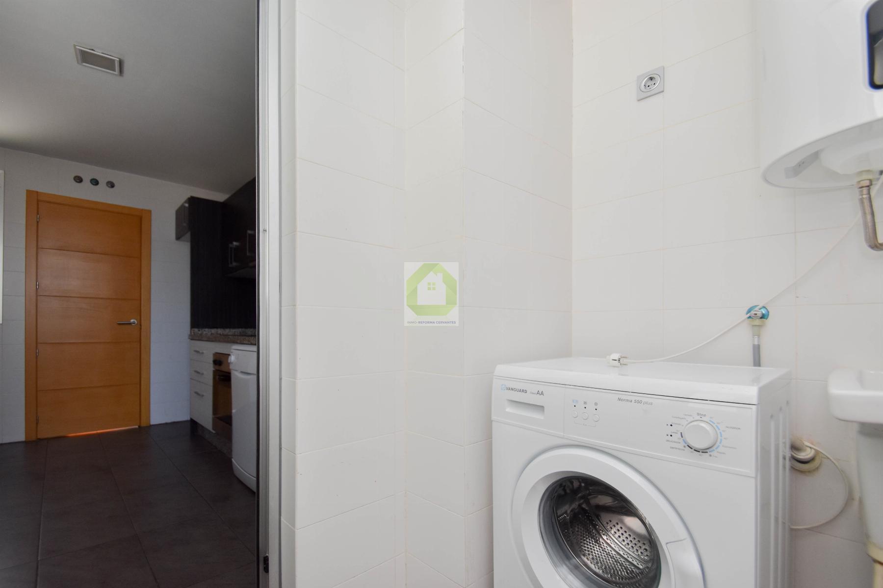 For sale of flat in Alhendín