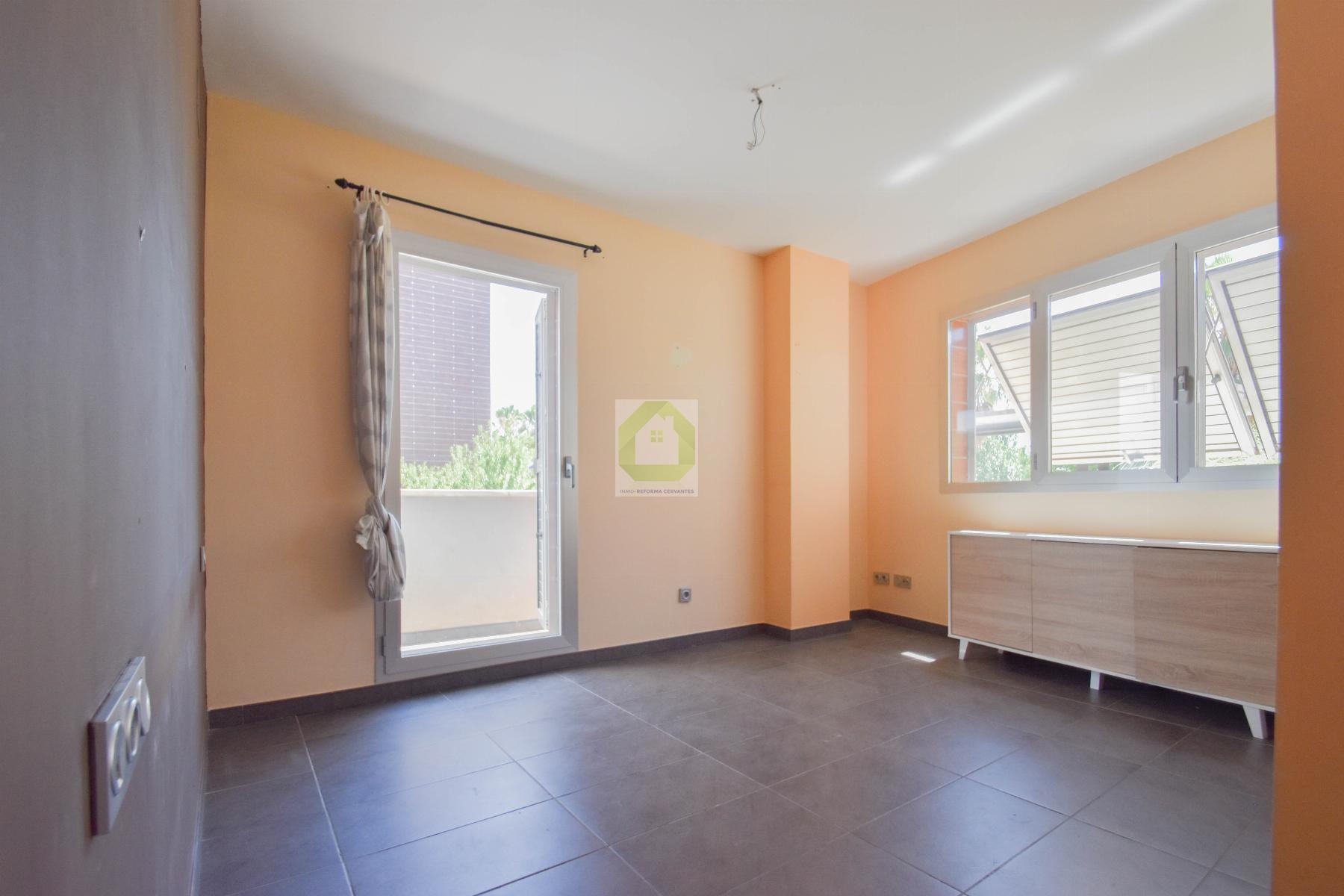 For sale of flat in Alhendín