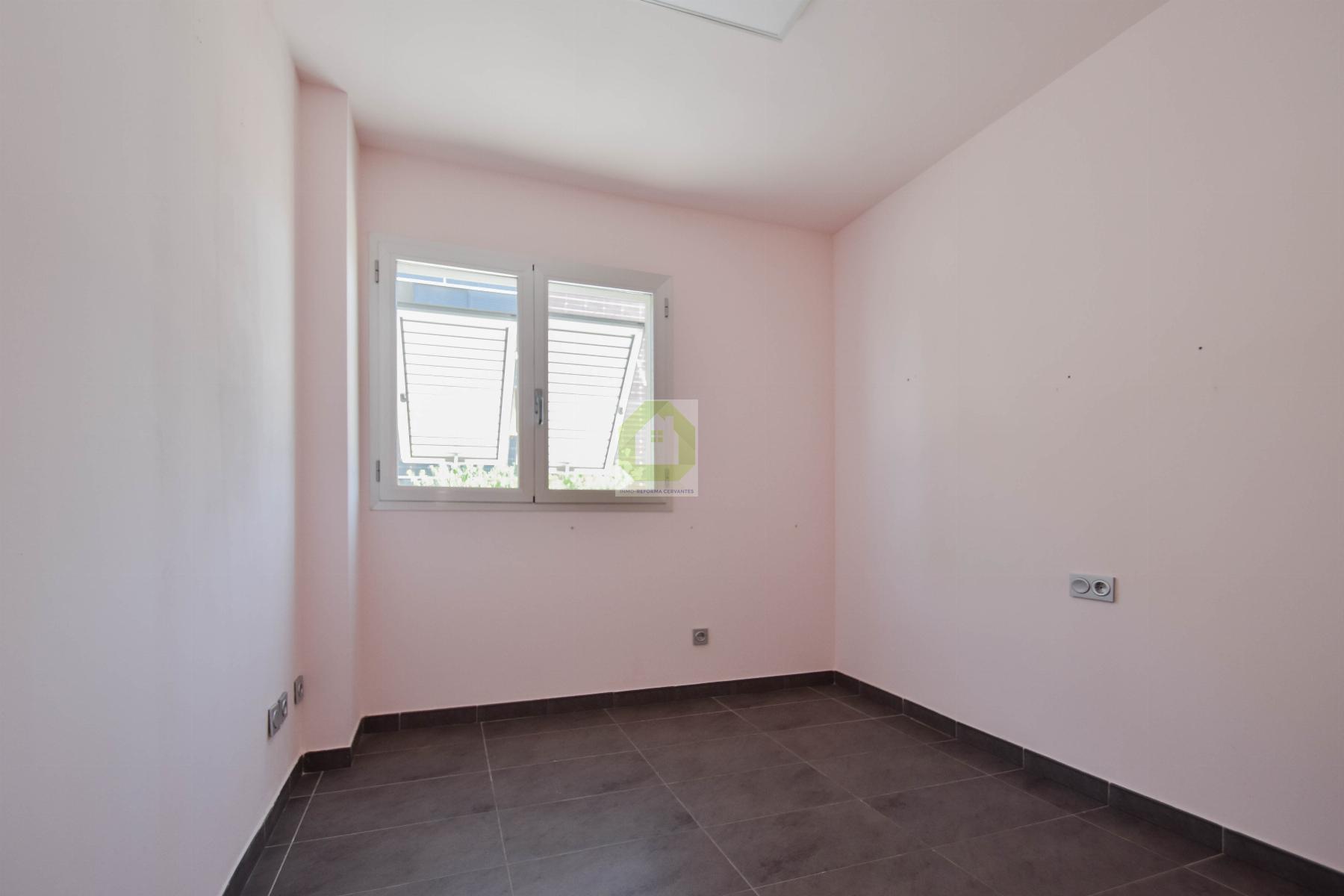 For sale of flat in Alhendín