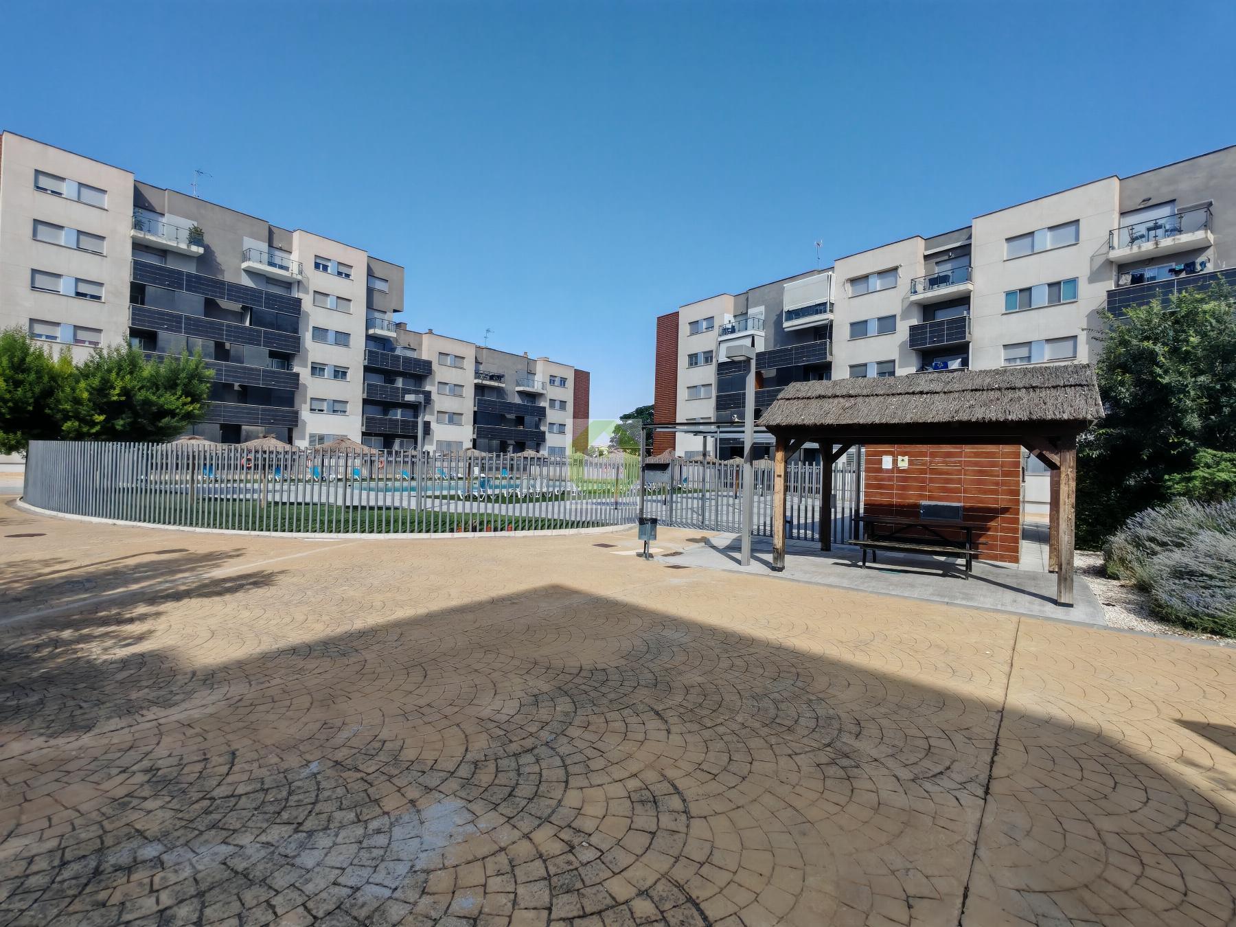 For sale of flat in Alhendín