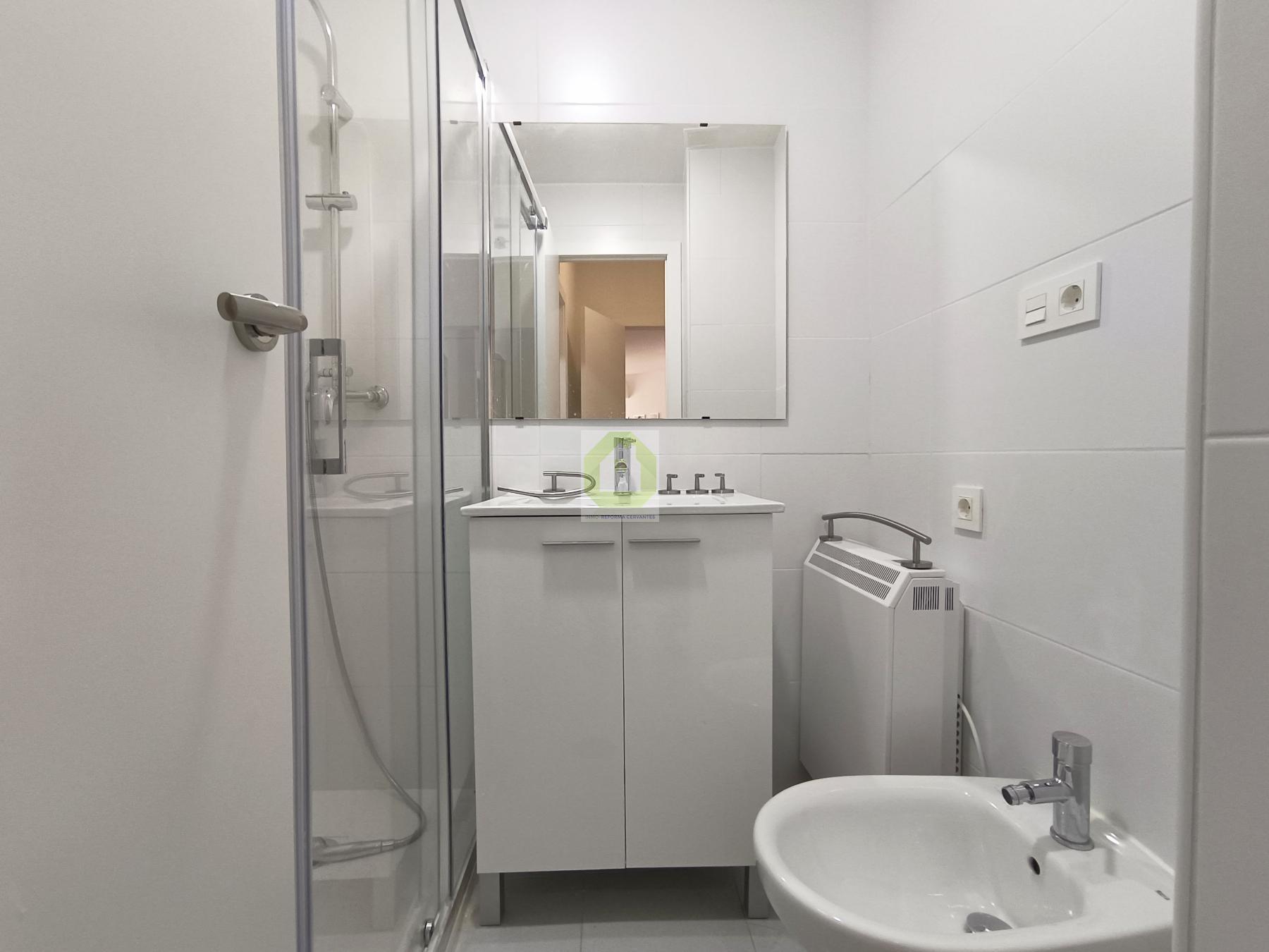 For rent of room in Armilla
