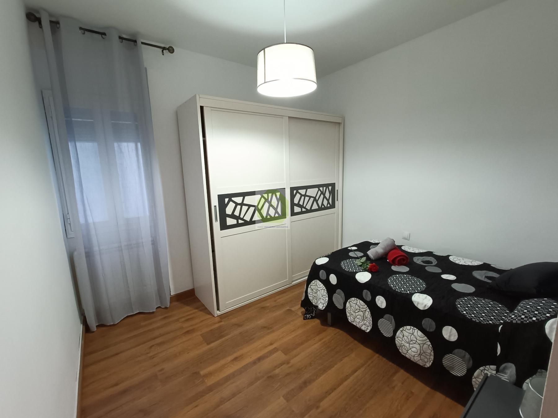 For rent of flat in Granada