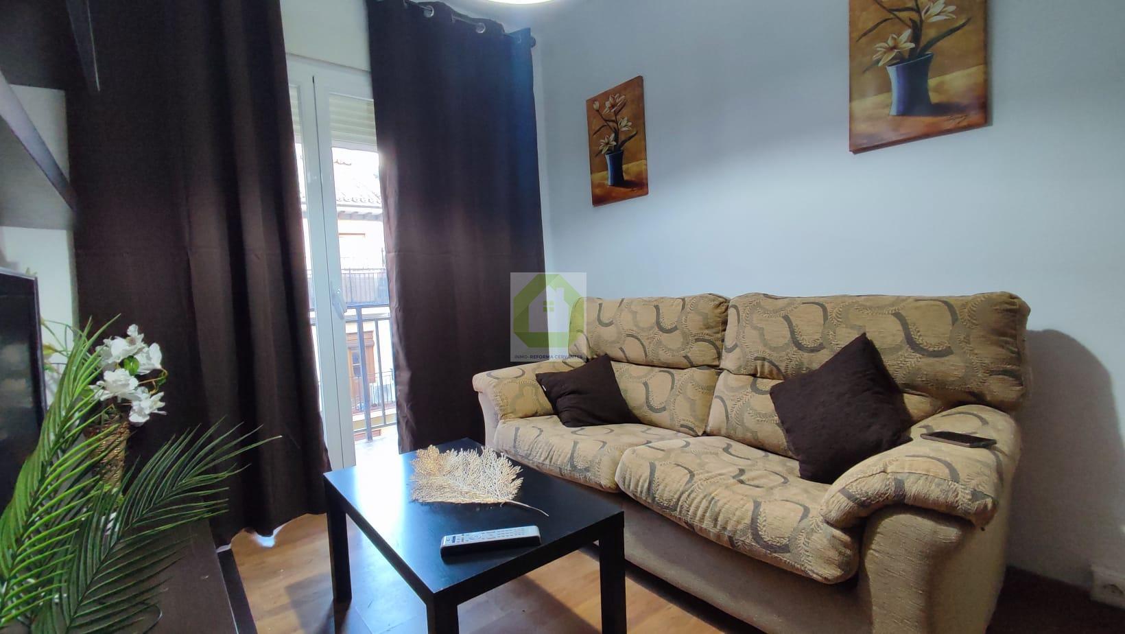 For rent of flat in Granada