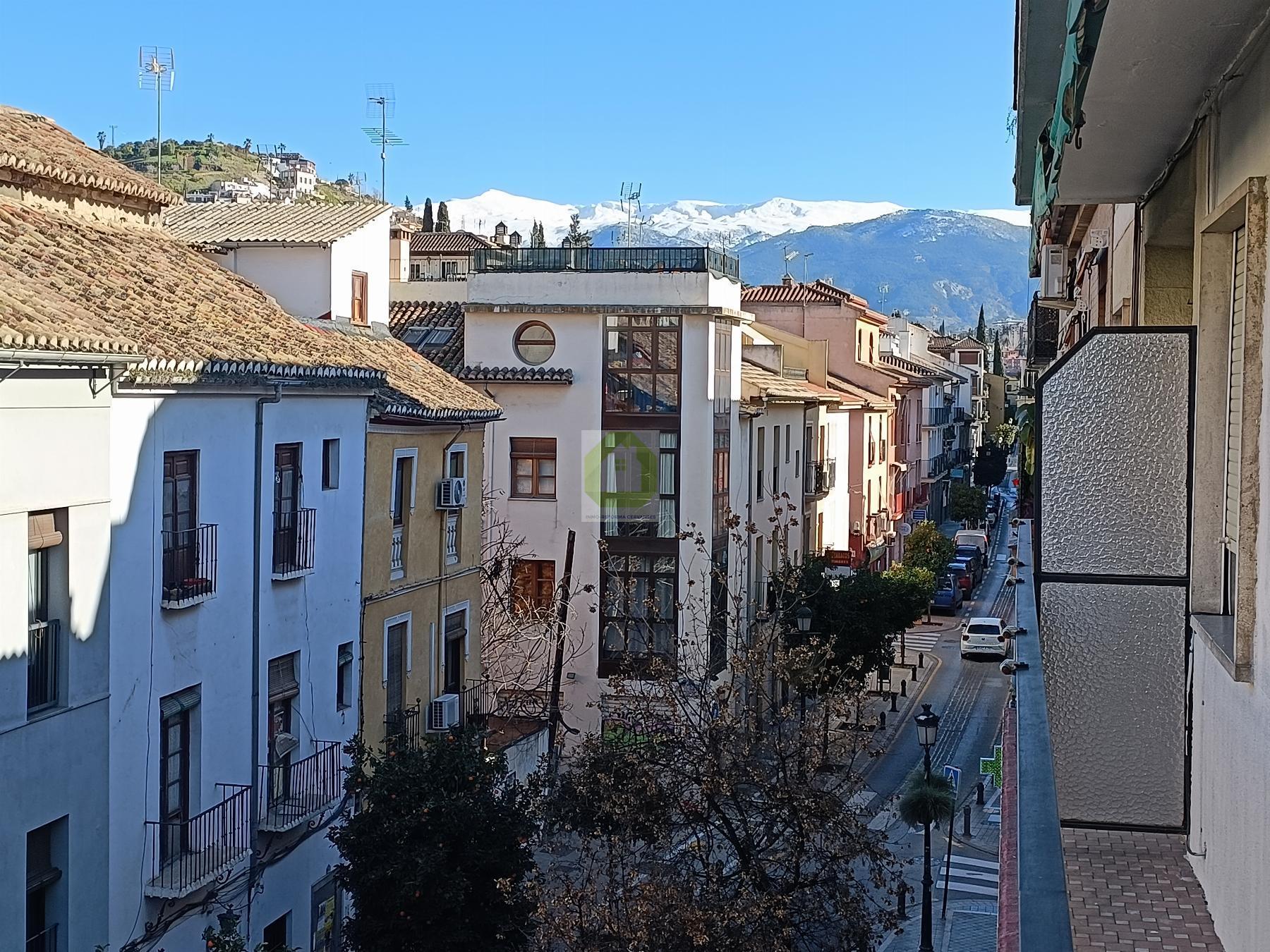 For rent of flat in Granada