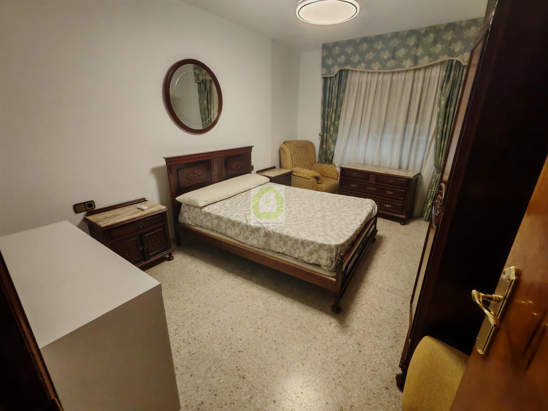 For rent of room in Granada