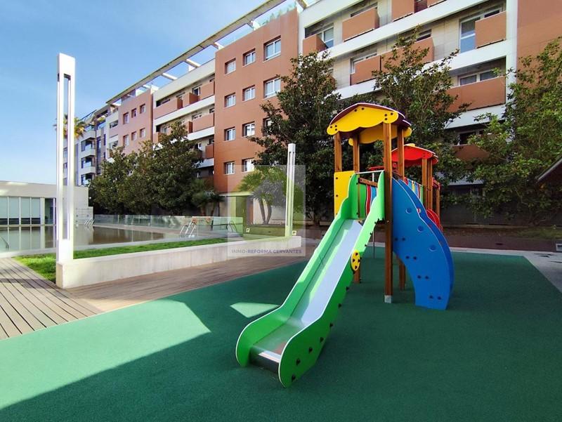 Venta de piso en Granada