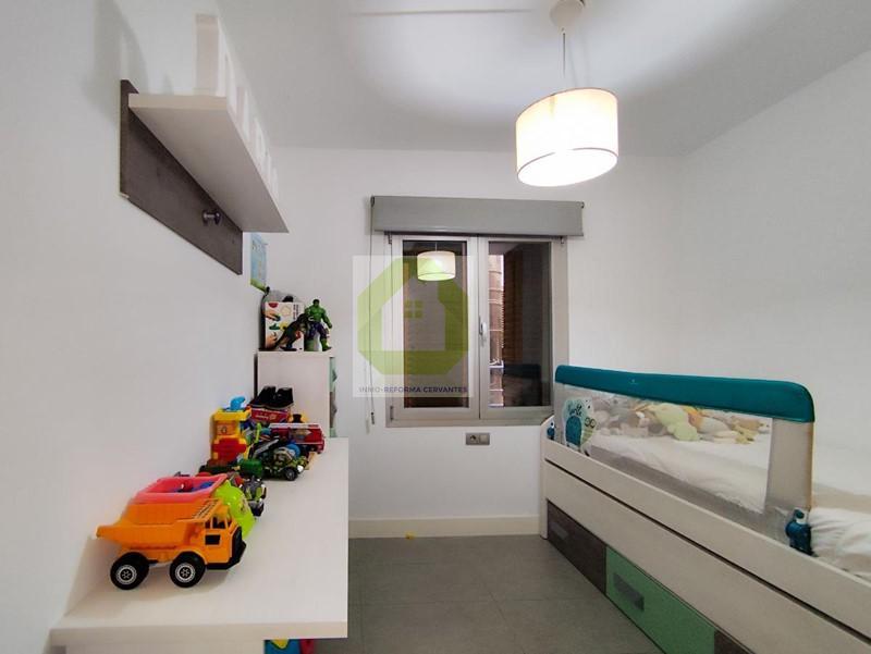 Venta de piso en Granada