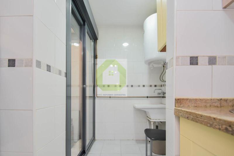 Venta de piso en Granada