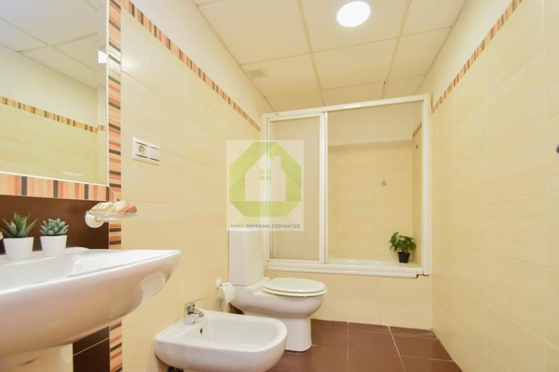 Venta de piso en Granada