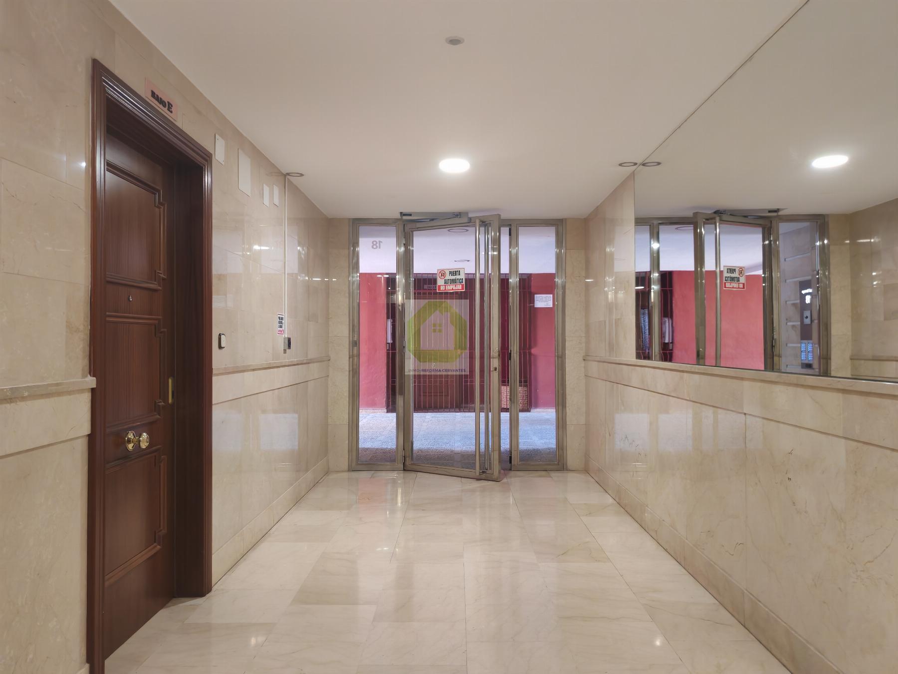Venta de piso en Granada