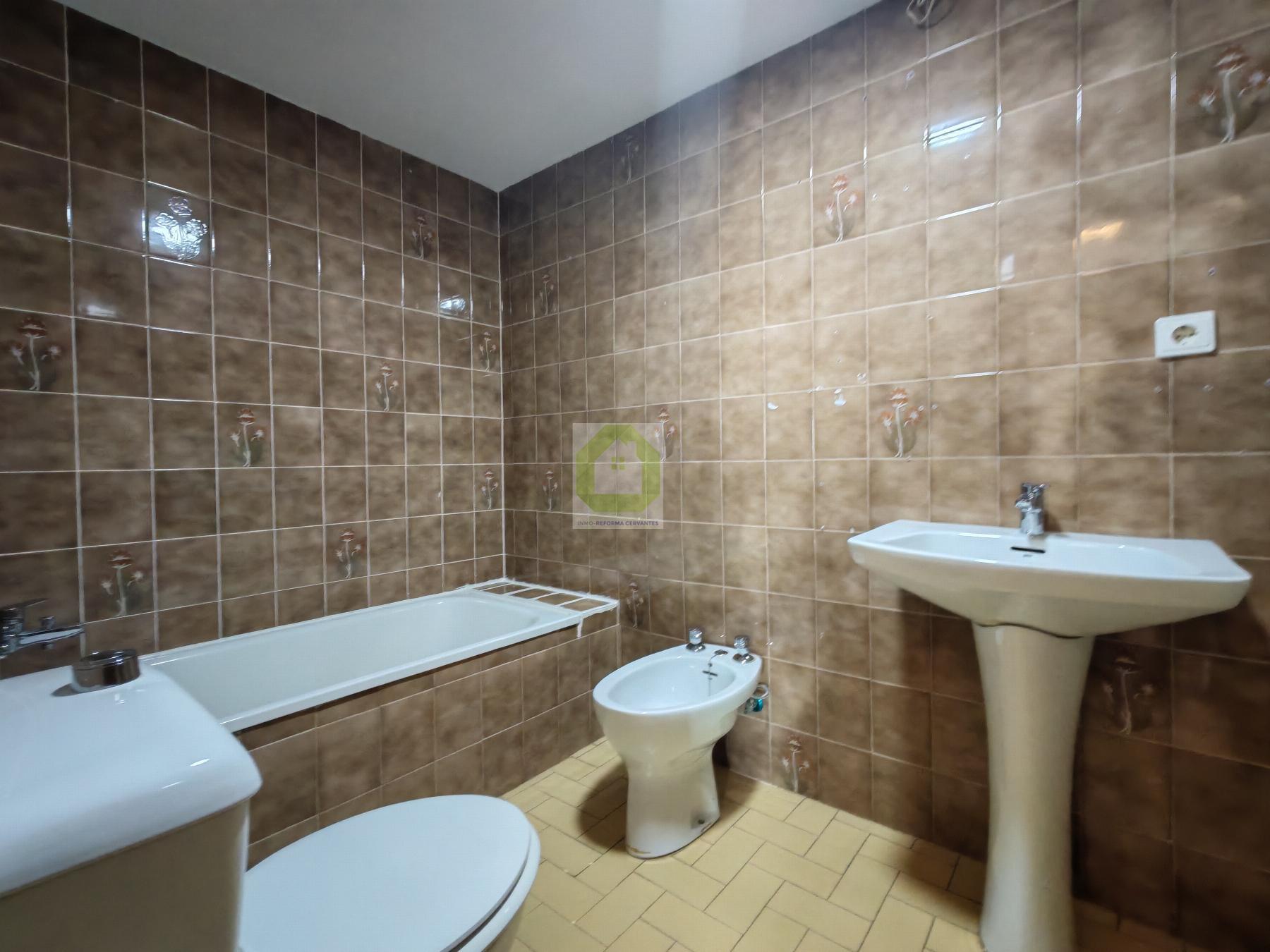 Venta de piso en Granada