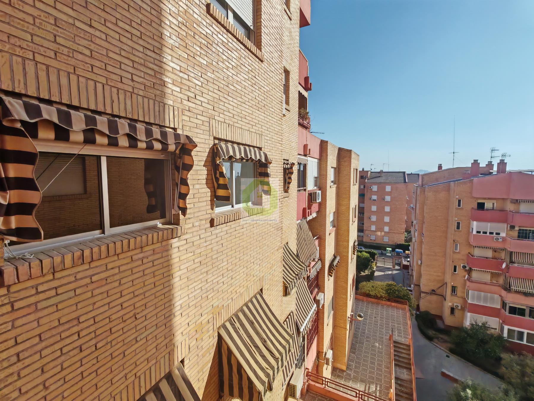 Venta de piso en Granada