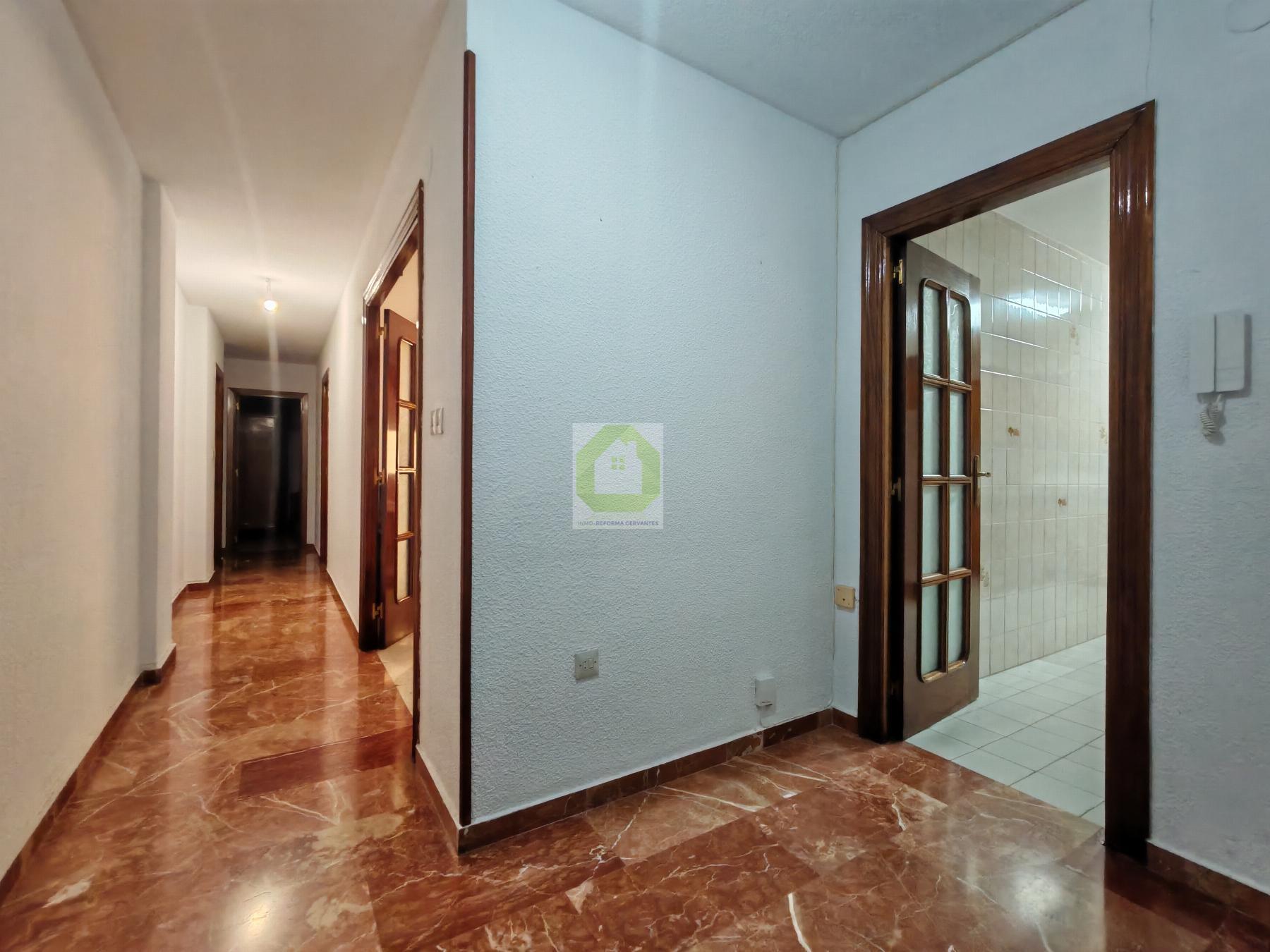 Venta de piso en Granada