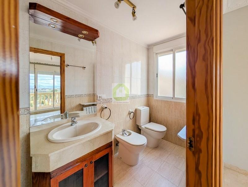 Venta de casa en Cájar