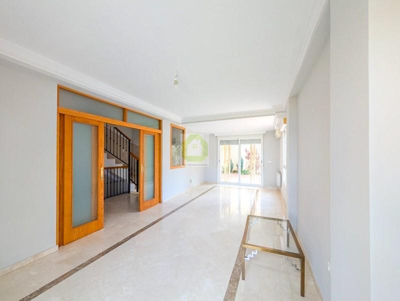 Venta de casa en Cájar