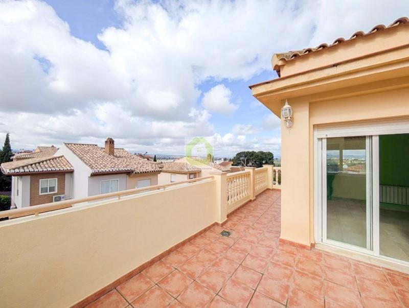 Venta de casa en Cájar