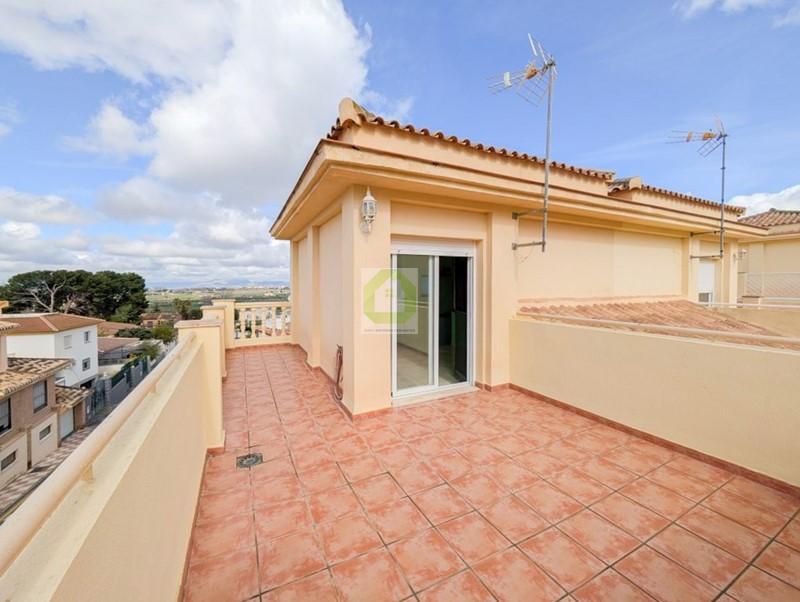 Venta de casa en Cájar
