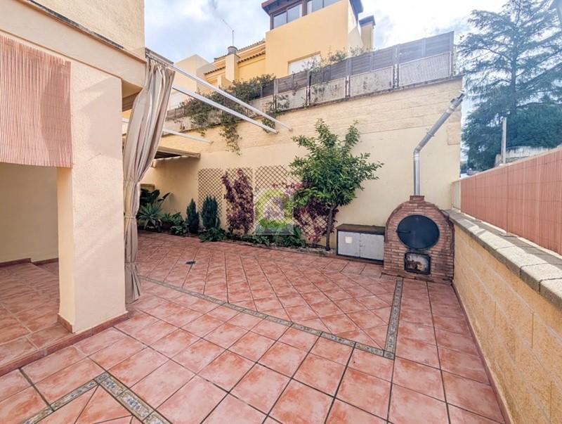 Venta de casa en Cájar