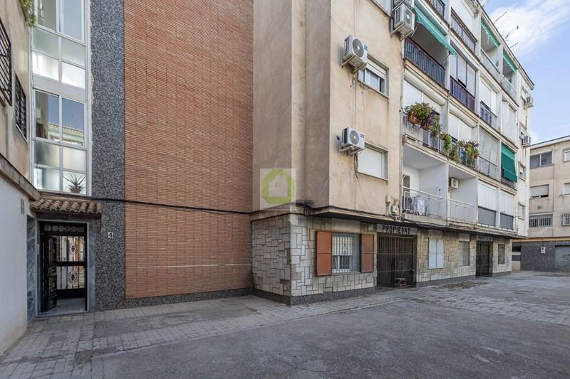 Venta de piso en Granada