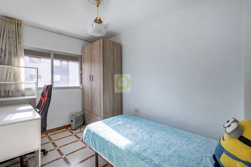 Venta de piso en Granada