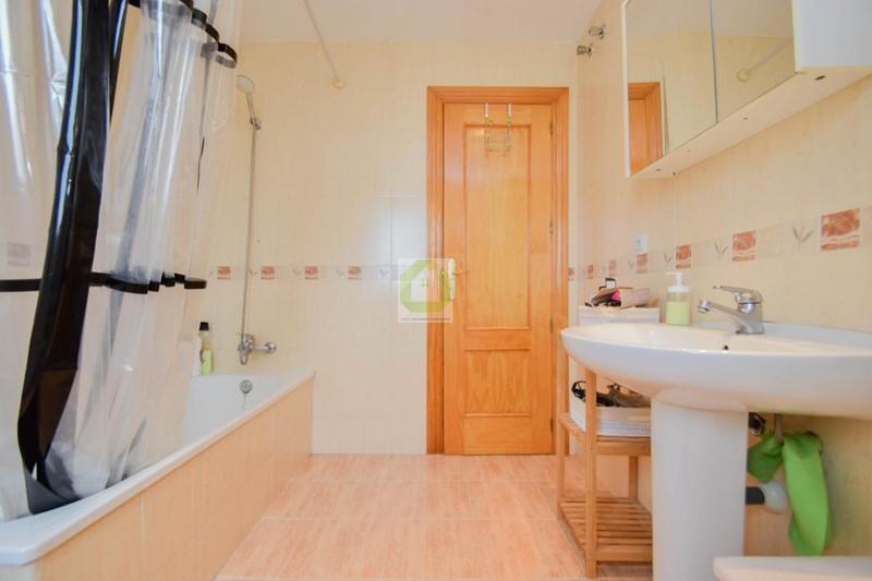 Venta de piso en Cúllar Vega