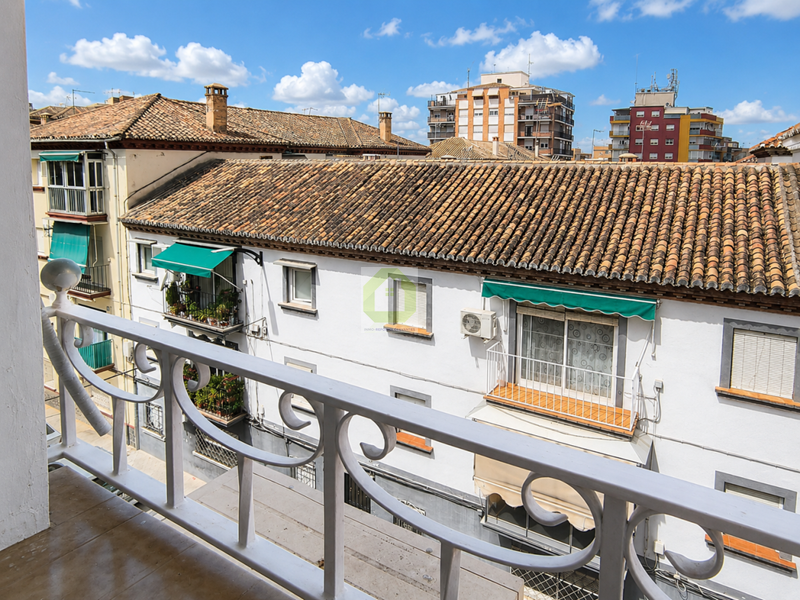 Venta de piso en Granada