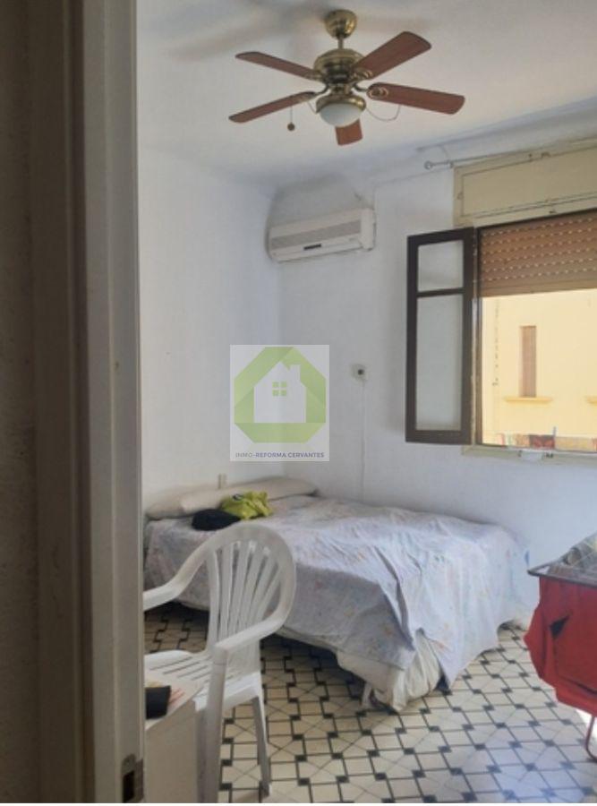 For rent of flat in Granada