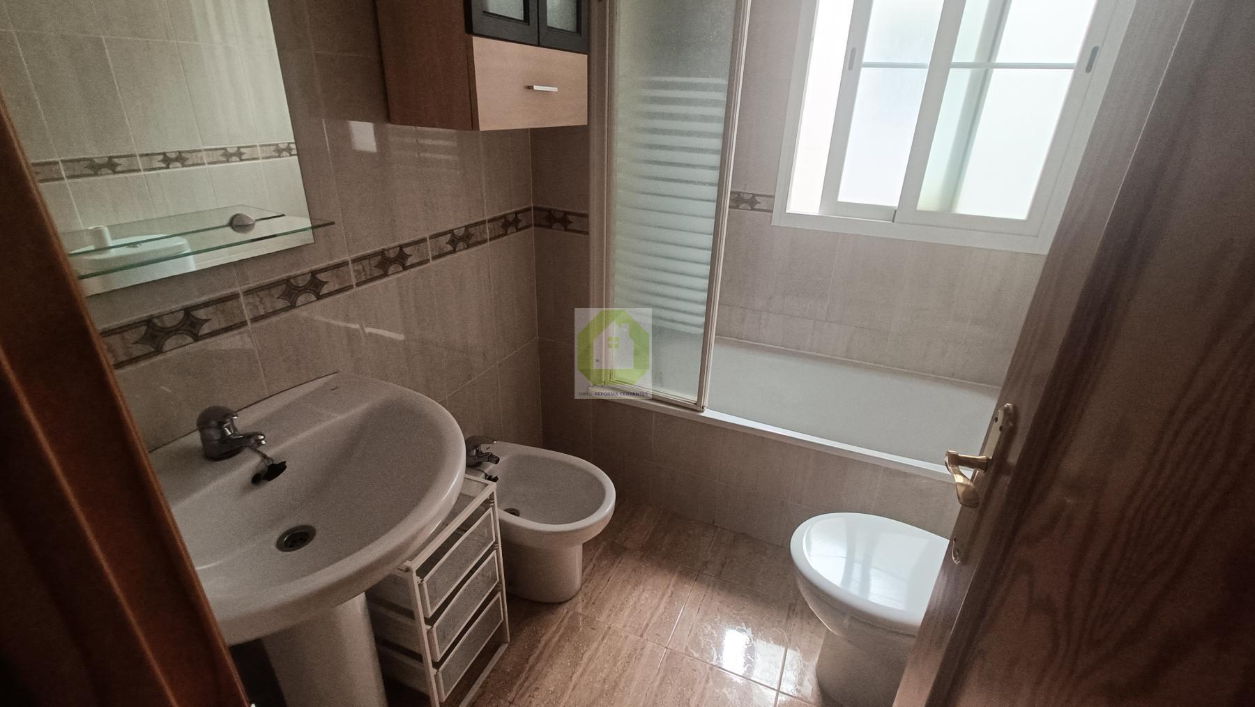 For rent of flat in Las Gabias