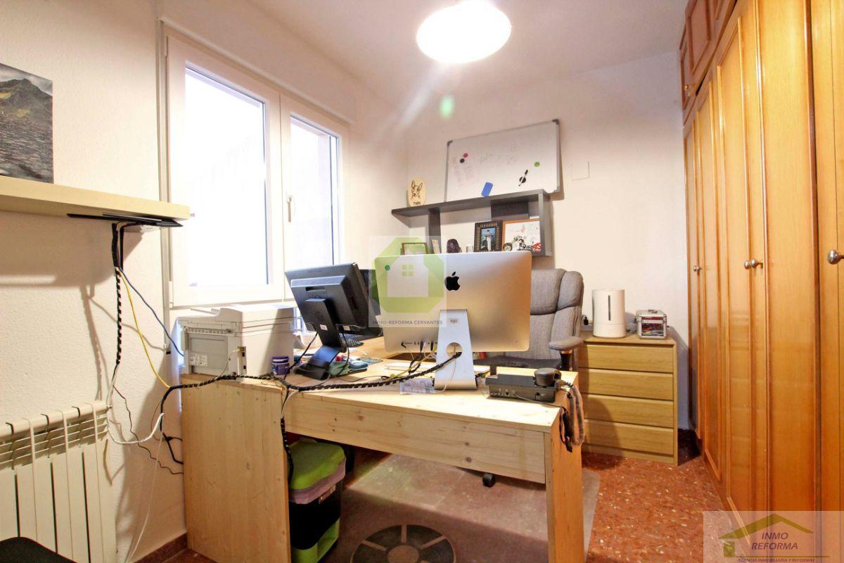 For sale of house in Otura