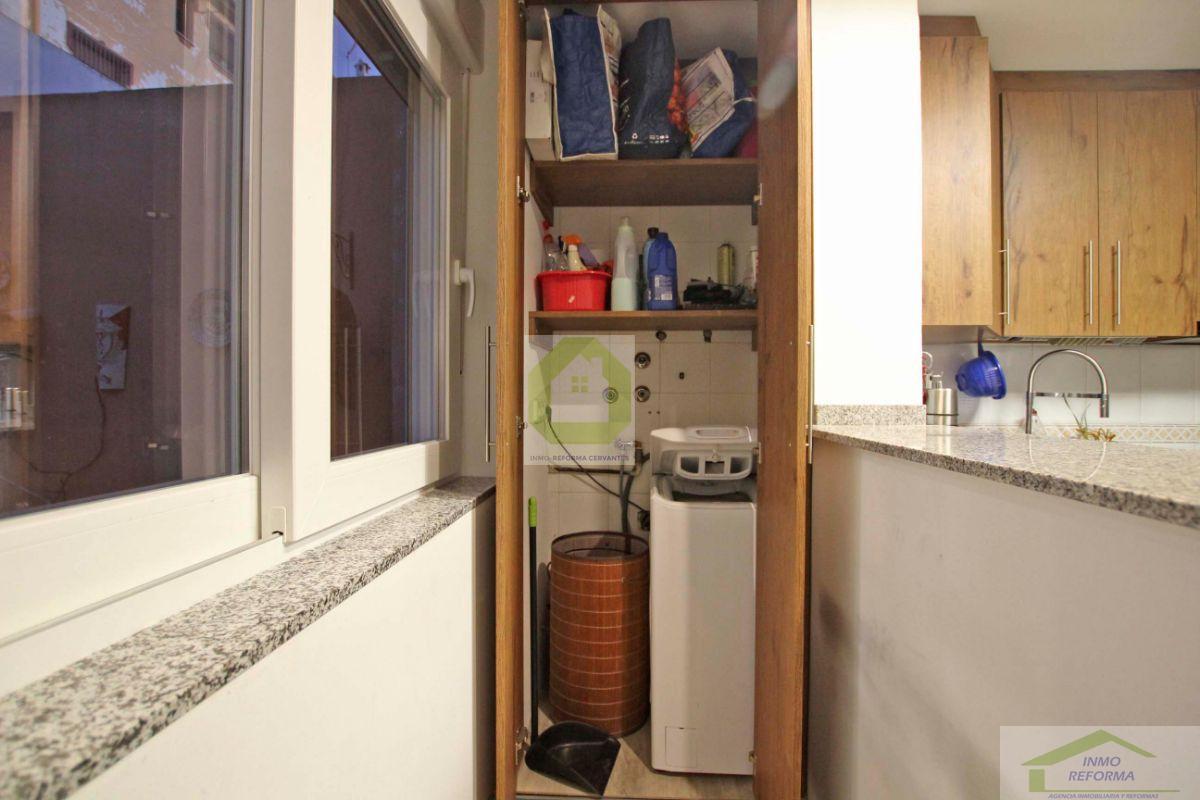 For sale of house in Otura