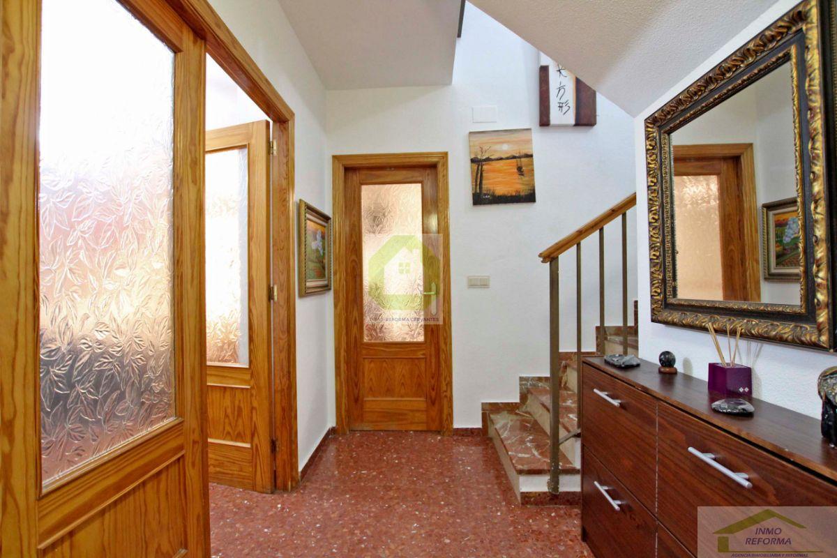 For sale of house in Otura