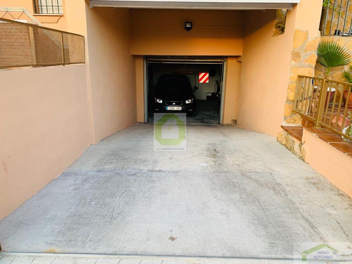 For sale of house in Otura