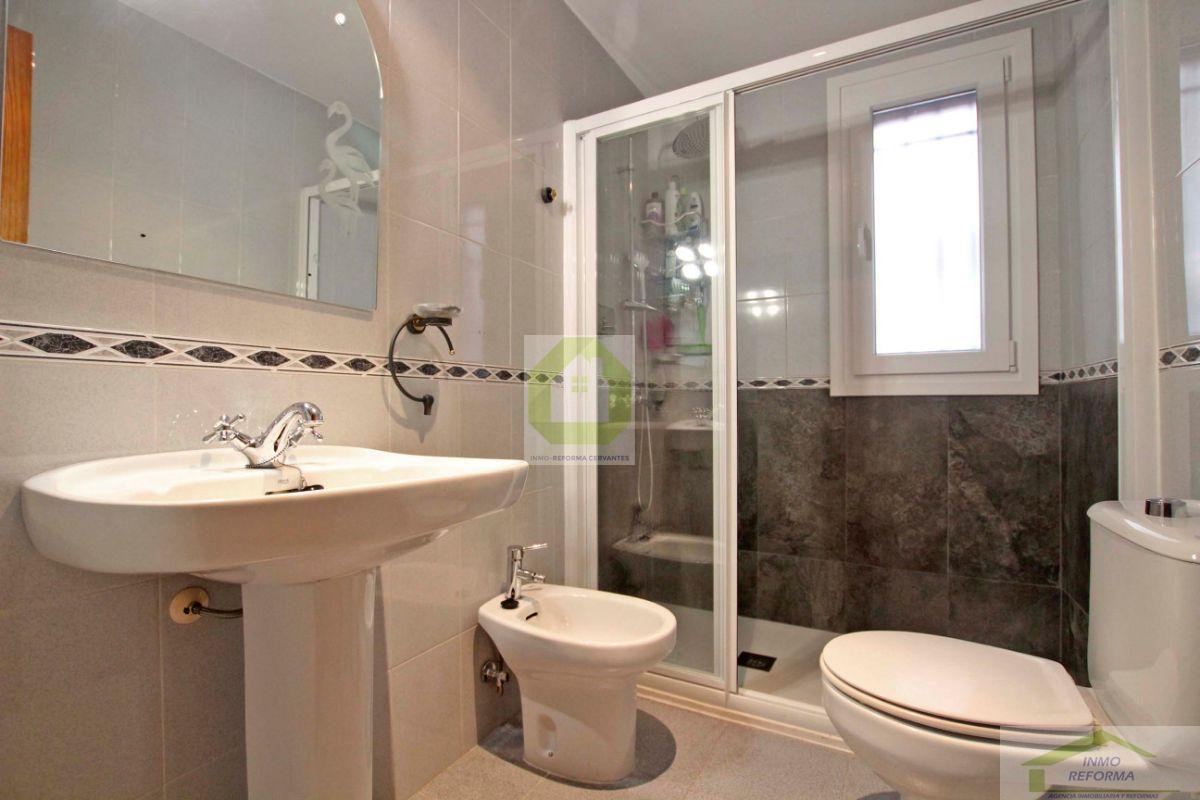 For sale of house in Otura