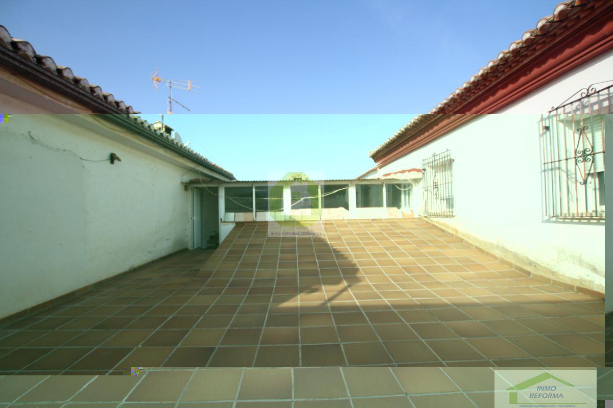 For sale of house in Diezma