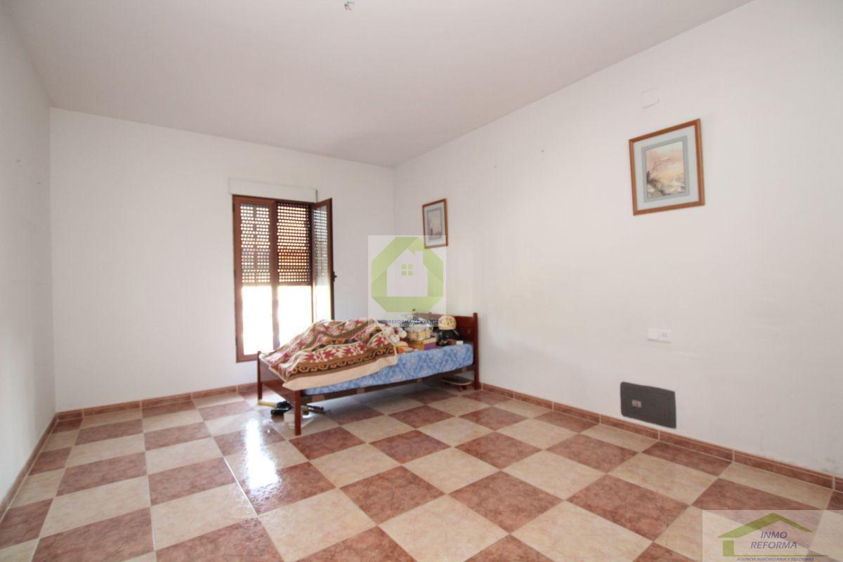 For sale of house in Diezma