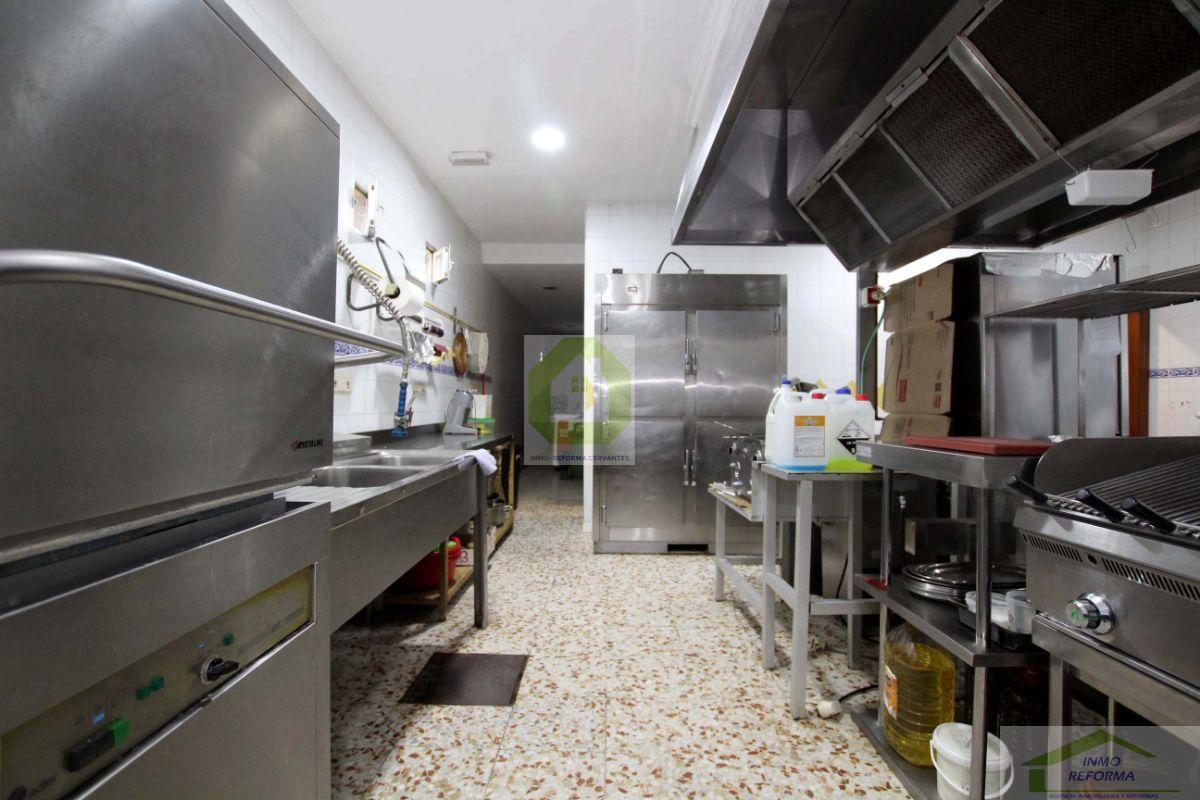 For sale of commercial in Quéntar