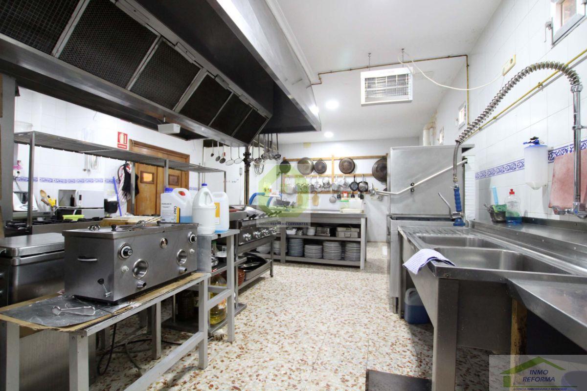 For sale of commercial in Quéntar