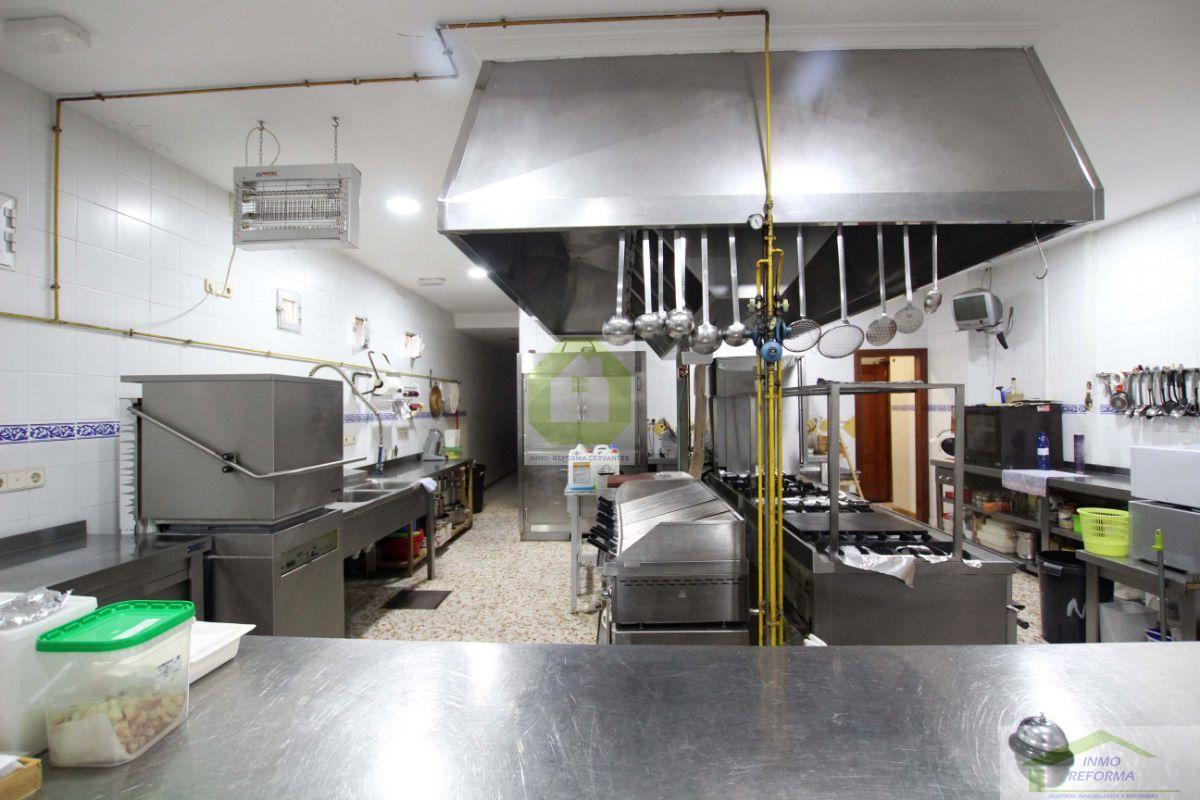 For sale of commercial in Quéntar