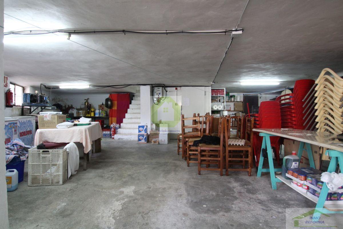 For sale of commercial in Quéntar