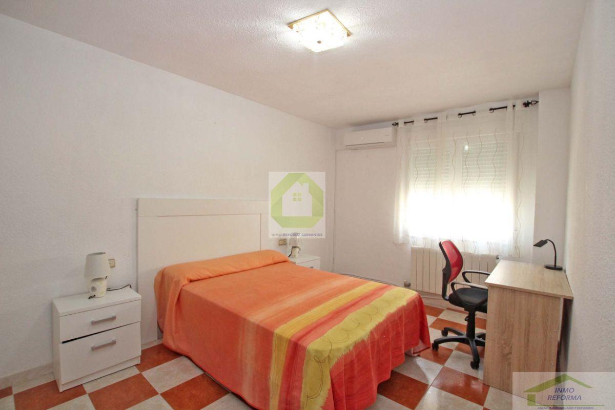 For rent of flat in Granada