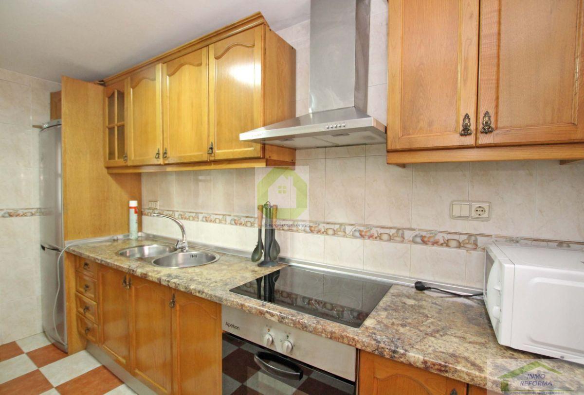 For rent of flat in Granada