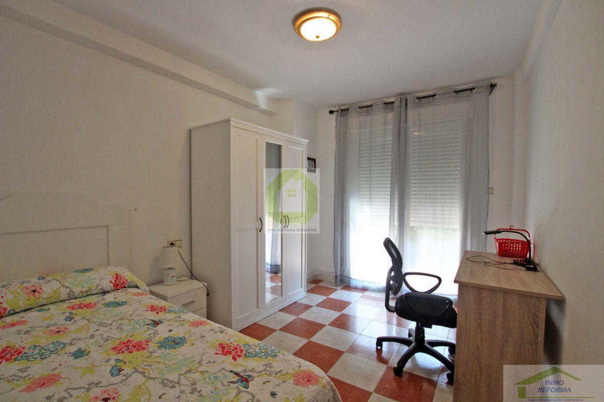 For rent of flat in Granada