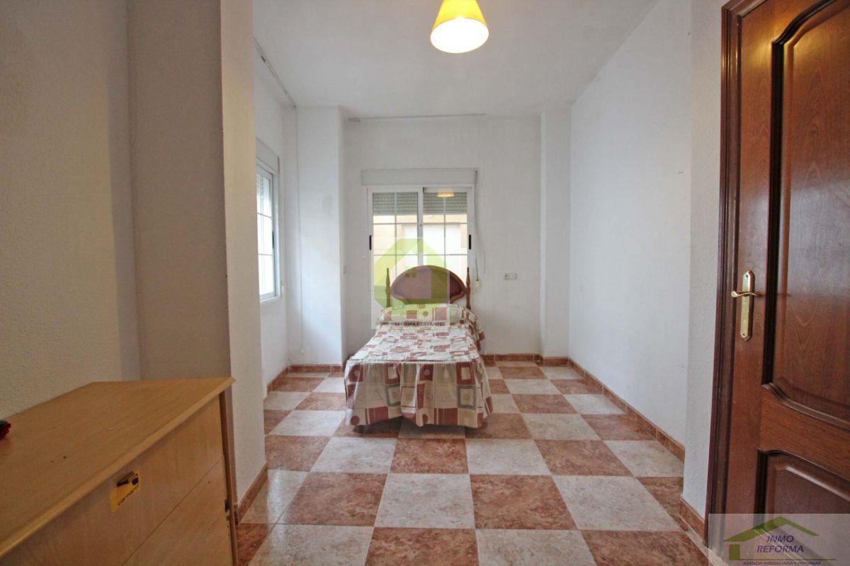 For sale of house in Quéntar