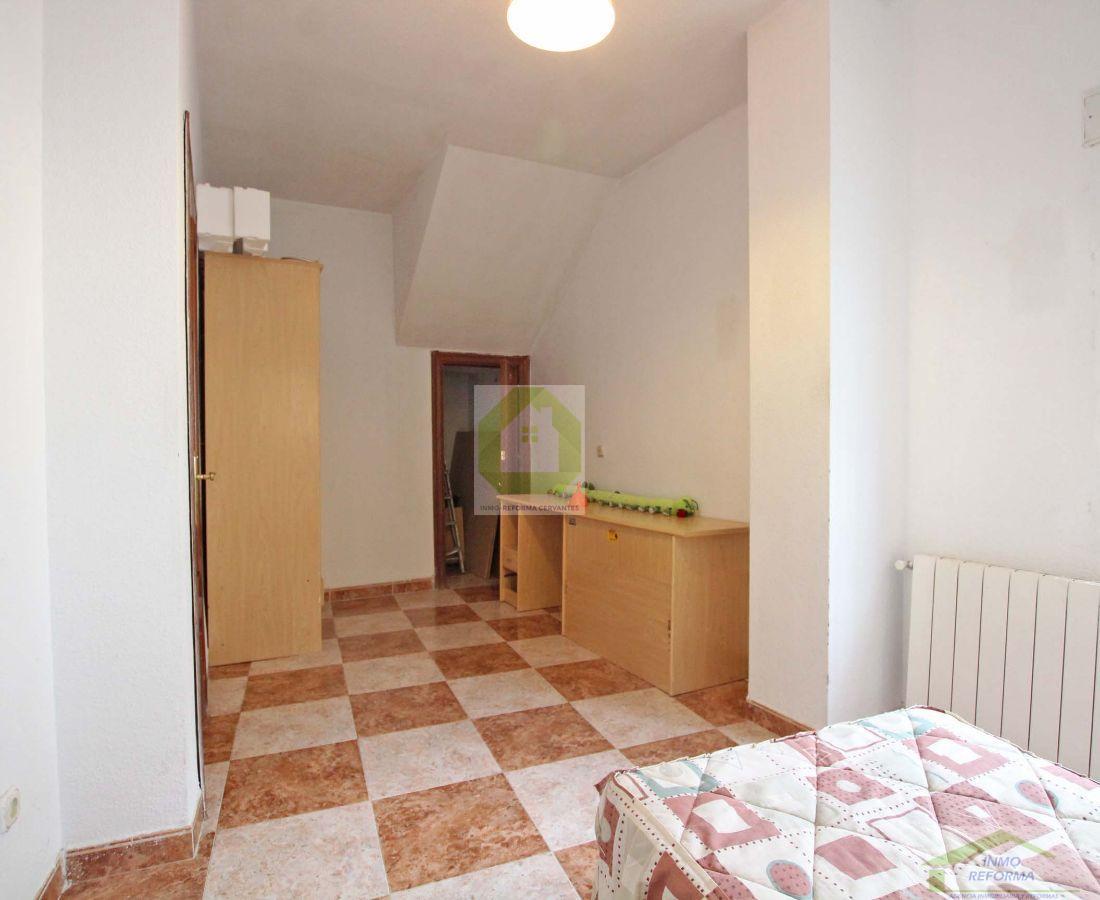 For sale of house in Quéntar