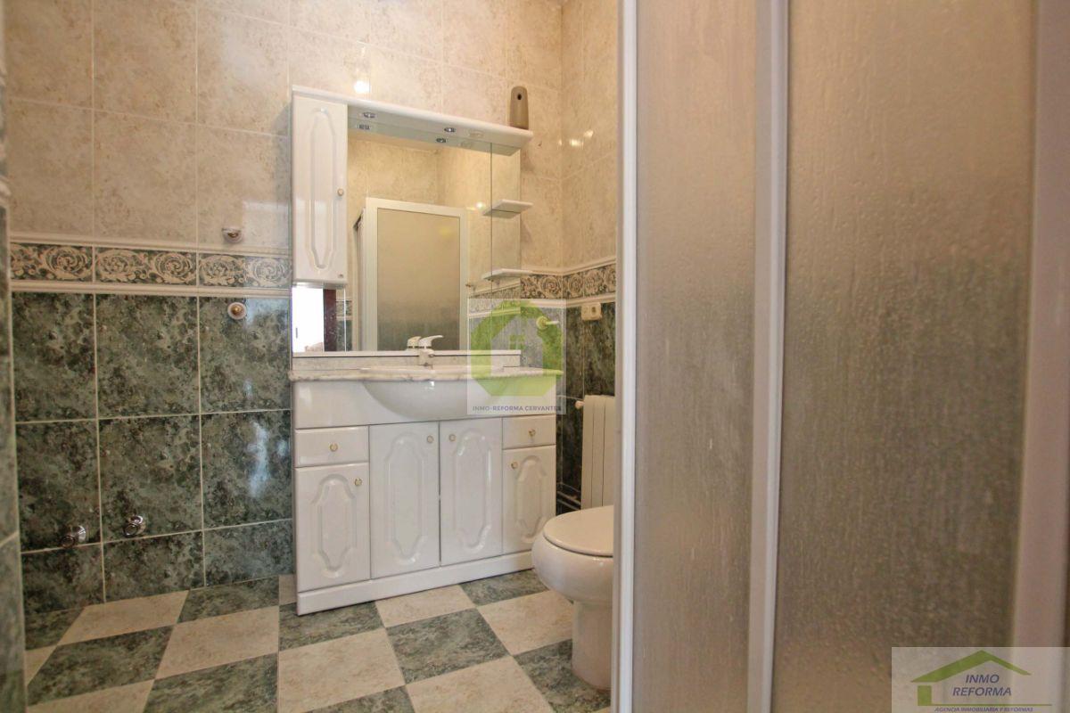 For sale of house in Quéntar