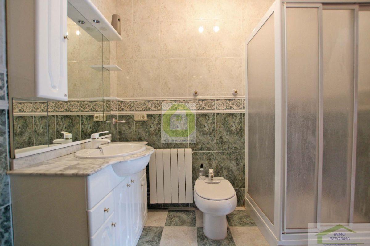 For sale of house in Quéntar
