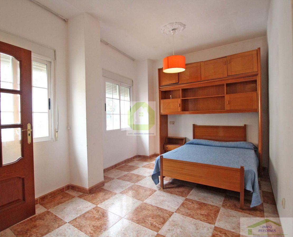 For sale of house in Quéntar