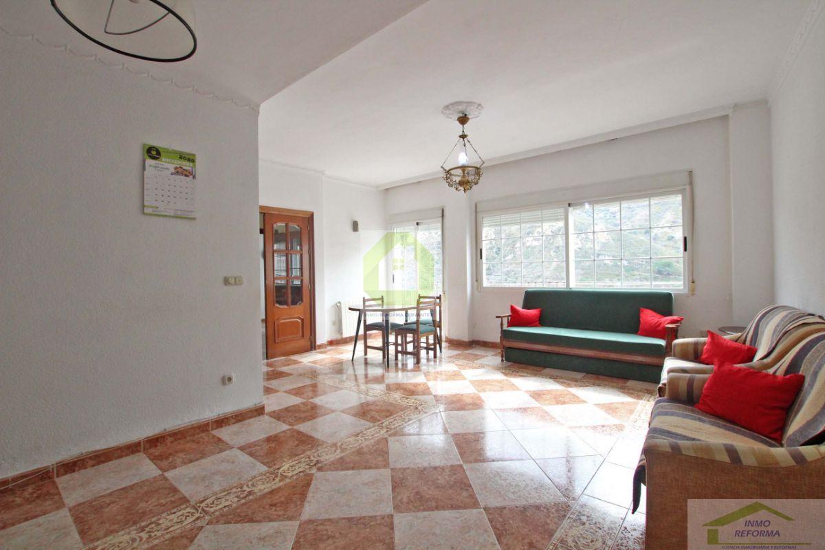 For sale of house in Quéntar