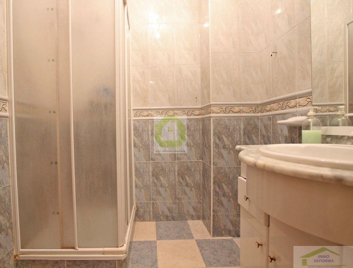 For sale of house in Quéntar