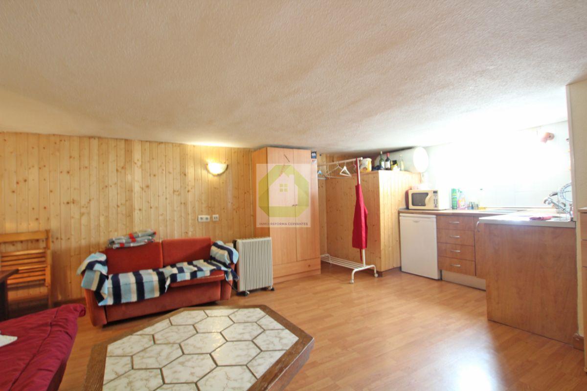 For sale of house in Granada